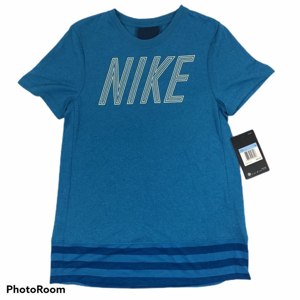 Brand New Girls Nike T-Shirt Blue‎ Size Medium